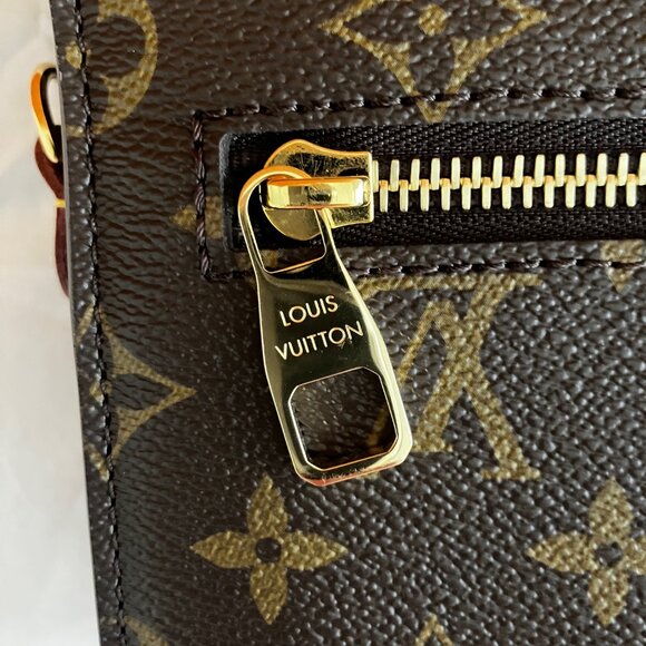 Louis Vuitton Pochette Metis - Picture 7 of 10